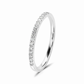 0.11ct Roudn Brilliant Cut Diamond 18ct White Gold Half Eternity Ring texture-diamond  