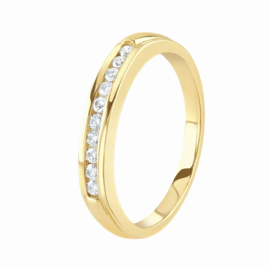 0.17ct Channel Set Round Brilliant Cut Diamond 18ct Yellow Gold Half Eternity Ring texture-diamond  