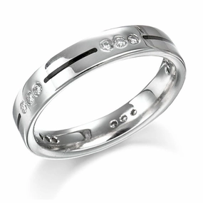 0.17ct Round Brilliant Cut Diamond Set 18ct White Gold Ring texture-diamond  