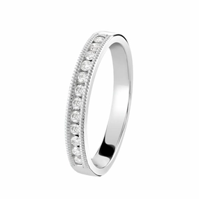 0.20ct Round Brilliant Cut Diamond Beaded Edged Channel Set Half Eternity Platinum Band texture-diamond  