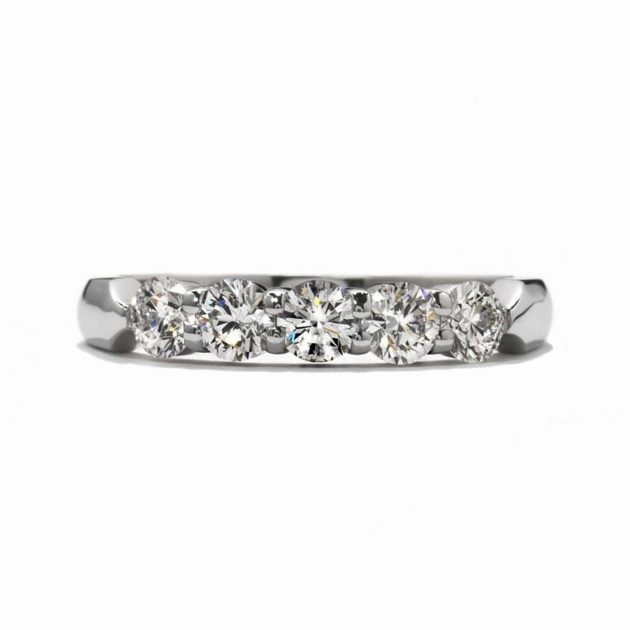 0.35ct Round Brilliant Cut Diamond 5-Stone 18ct White Gold Half Eternity Ring texture-diamond  