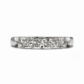 0.35ct Round Brilliant Cut Diamond 5-Stone 18ct White Gold Half Eternity Ring texture-diamond  