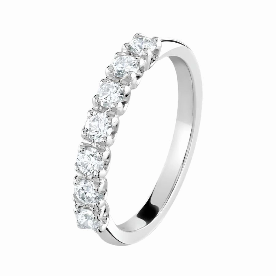 0.56ct 7-Round Brilliant Cut Diamond Half Eternity Platinum Band texture-diamond  