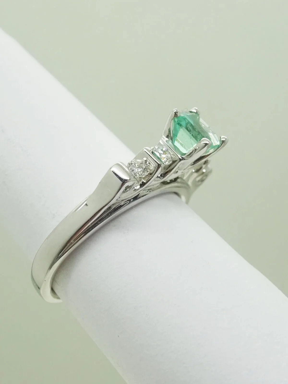 0.66ct tw Square Natural Emerald &amp; Diamond Ring 18k White Gold Size 4.75