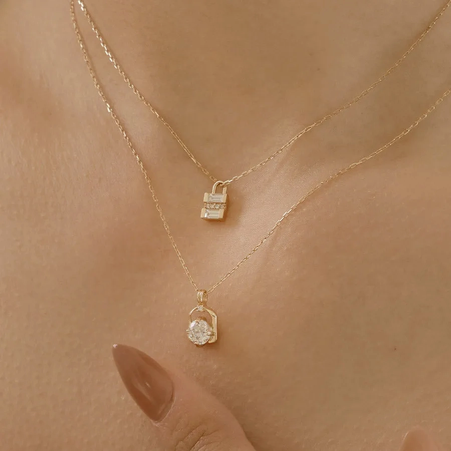 14k Shimmer Lock Necklace