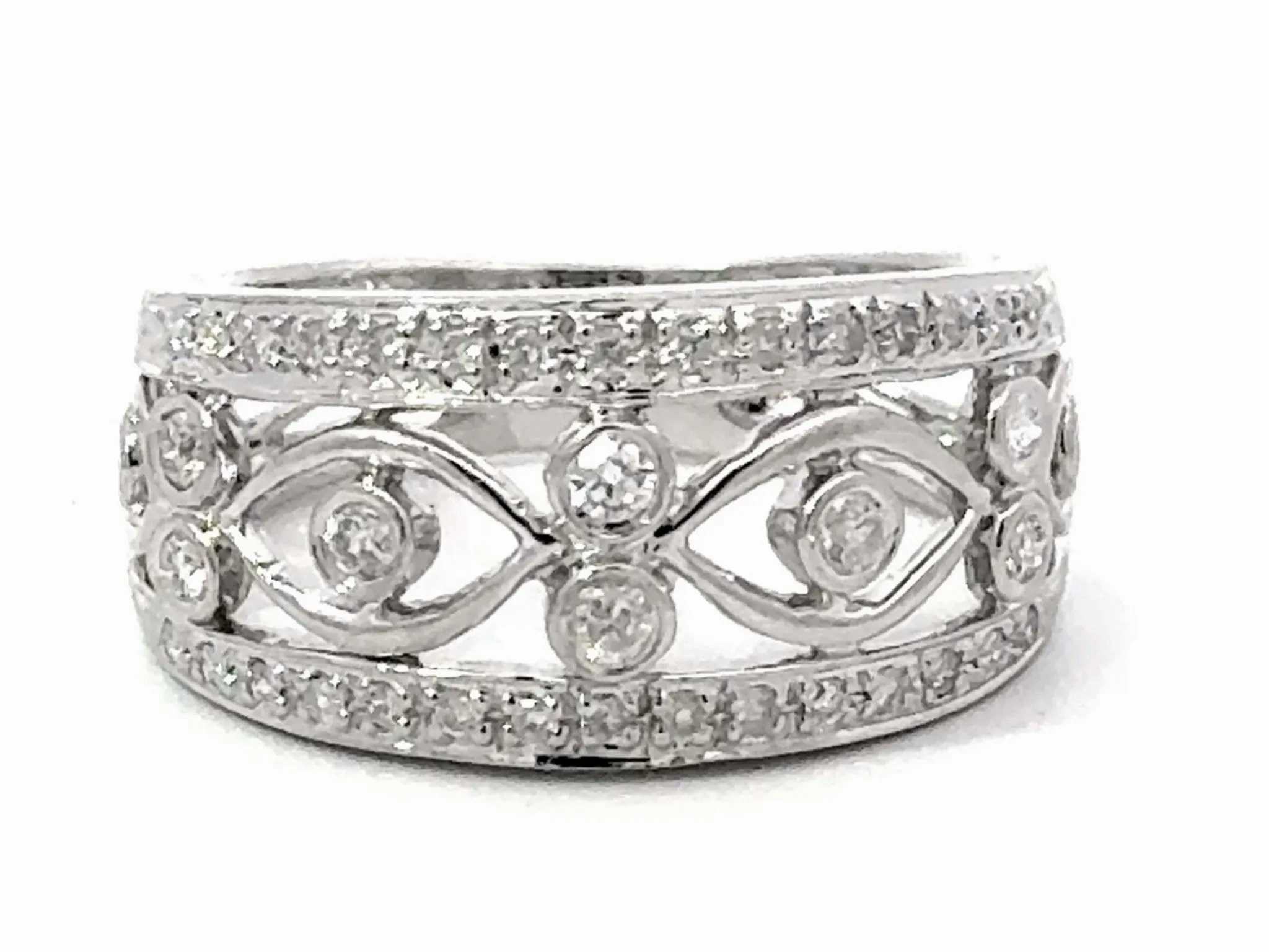 14k White Gold Cutout Diamond Band Ring