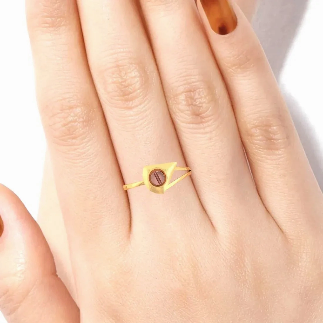 14KT (585) Yellow Gold Angular Frame Ring With Circular Element For Women &amp; Girls (Size 12)