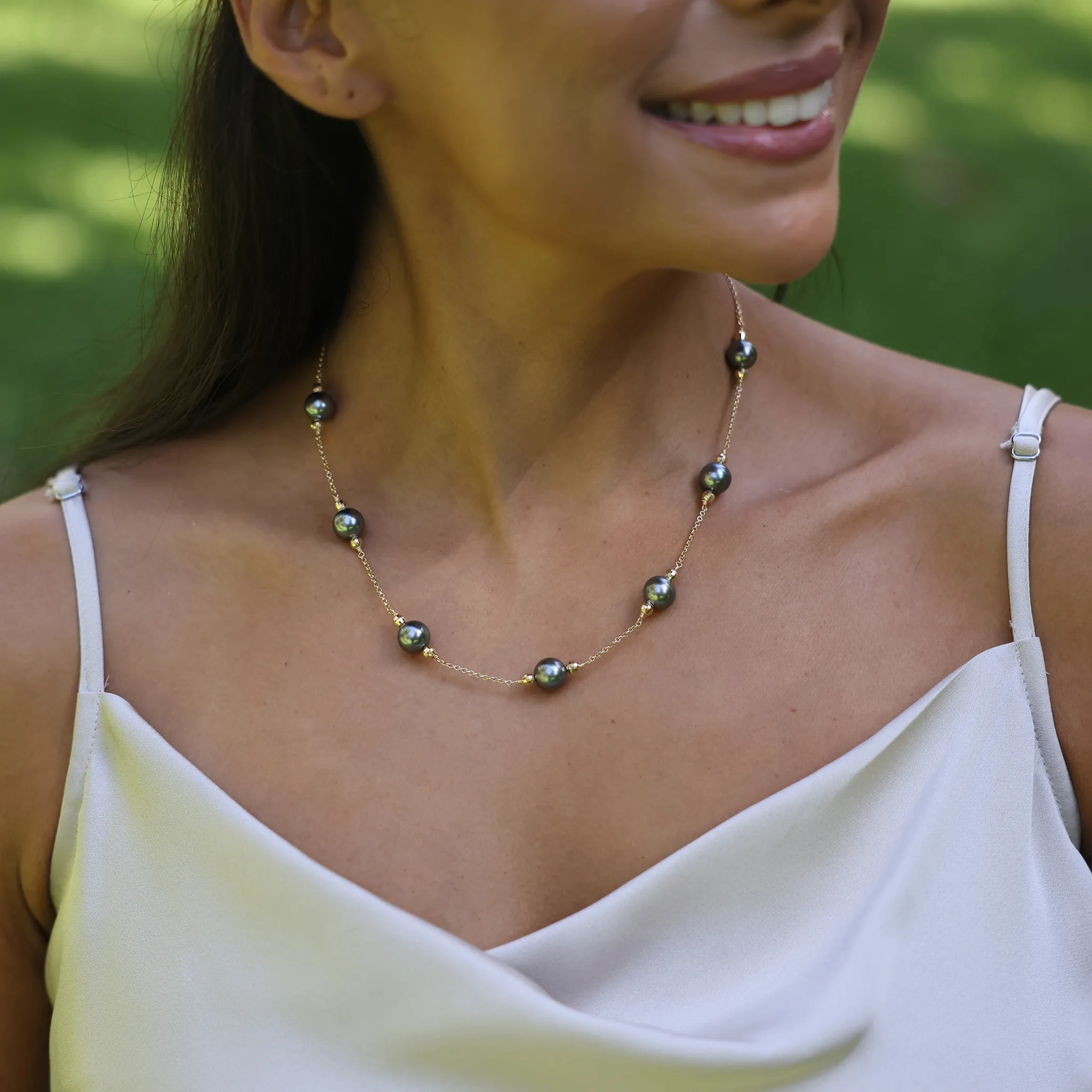 17.5-18&quot; Tahitian Black Pearl Necklace in Gold - 9-10mm