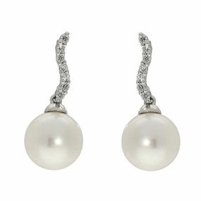 18ct White Gold 8-8.5mm Freshwater Pearl & Diamond Drop Earrings texture-pearl  