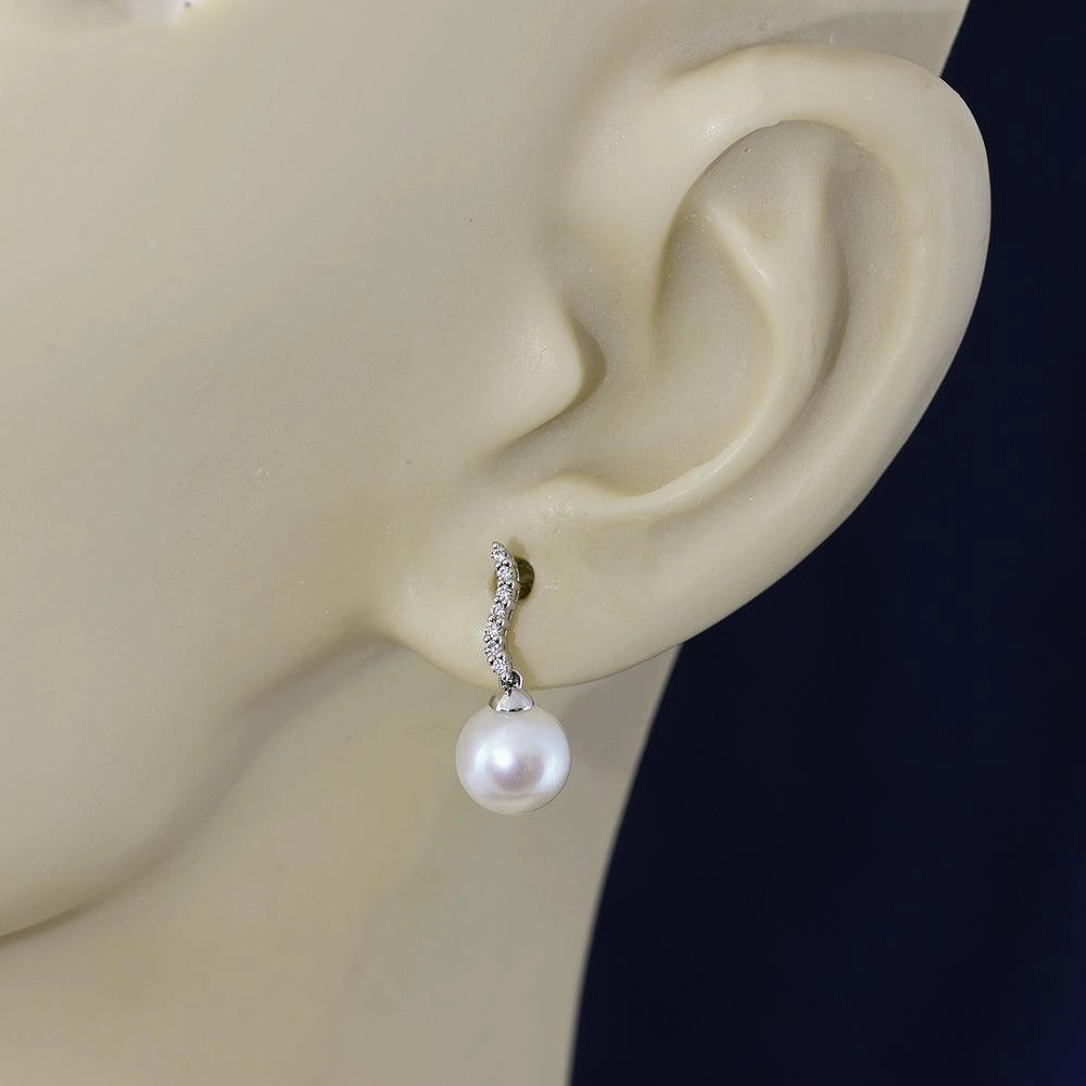 18ct White Gold 8-8.5mm Freshwater Pearl & Diamond Drop Earrings