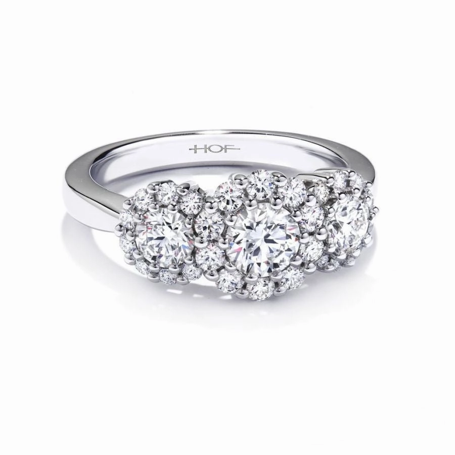 18ct White Gold Beloved Round Brilliant Cut Diamond Triple Halo Cluster Ring texture-diamond  
