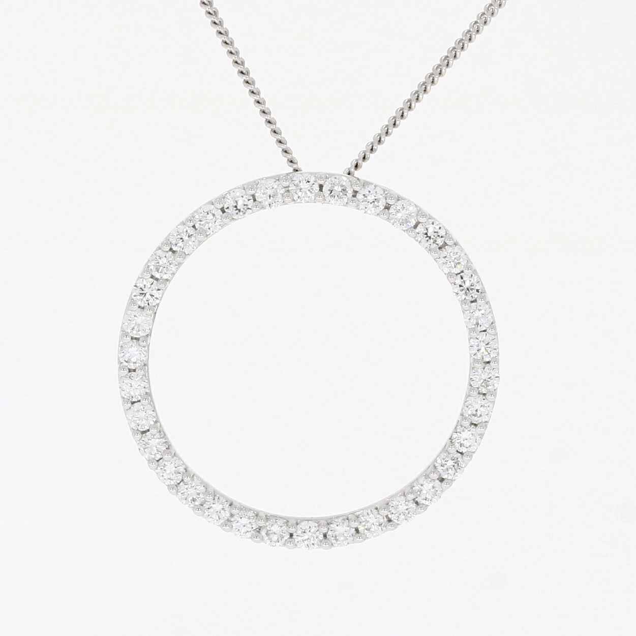 18ct White Gold Diamond circle pendant on a chain texture-diamond  