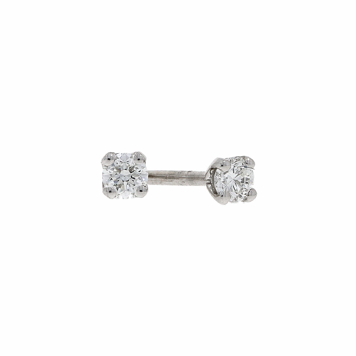 18ct white gold diamond stud earrings texture-diamond  