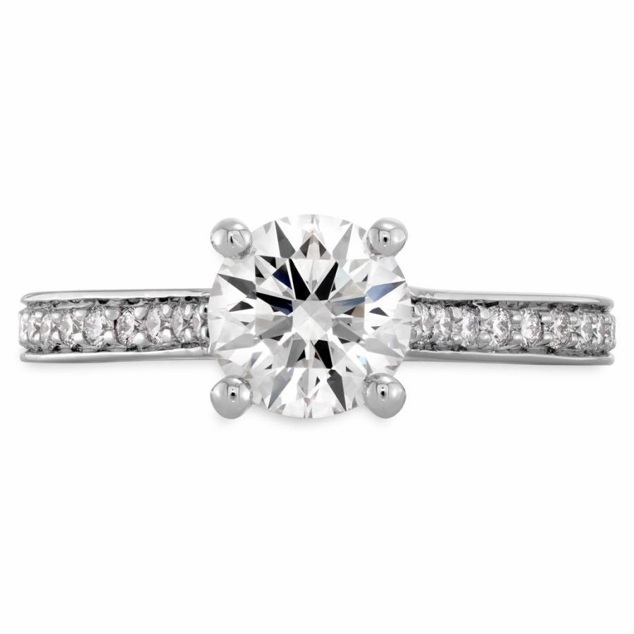 18ct white gold Enticement Channel Engagement Ring texture-diamond  