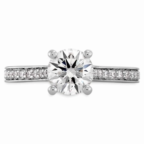 18ct white gold Enticement Channel Engagement Ring texture-diamond  