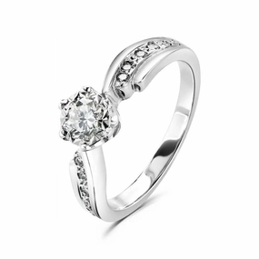 18ct white gold illusion set solitaire Diamond ring with channel set Diamond shoulders texture-diamond  