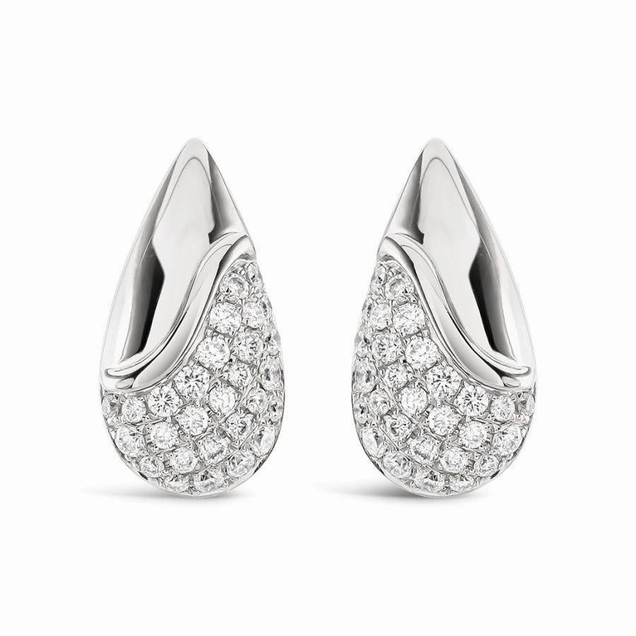 18ct White Gold Pear Shaped Pave Set Diamond Stud Earrings texture-diamond  