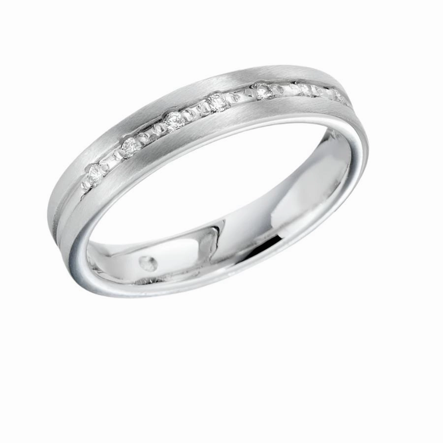 18ct White Gold Round Brilliant Cut Diamond Set Band texture-diamond  