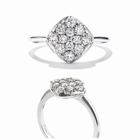 18ct White Gold Silk Pave Set Round Brilliant Cut Diamond Cluster Ring texture-diamond  