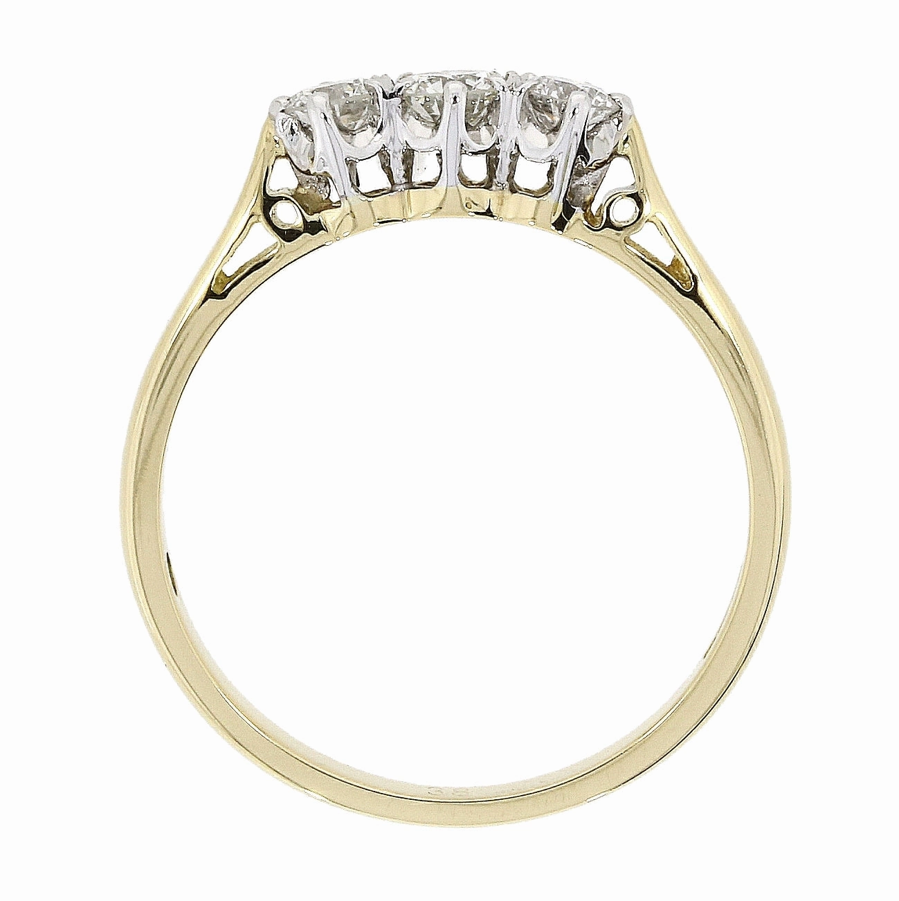18ct yellow gold 3-stone round brilliant cut diamond claw set ring