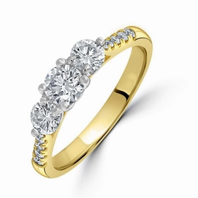 18ct Yellow Gold Round Brilliant Cut Diamond 3-Stone Ring with Diamond Shoulders texture-diamond  