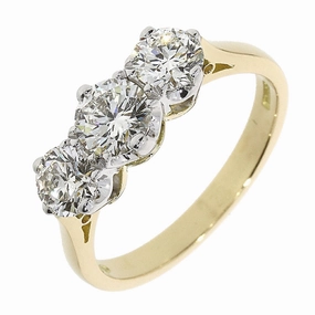 18ct yellow gold round brilliant cut Diamond claw set three-stone ring texture-diamond  