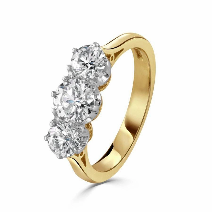 18ct Yellow Gold Round Brilliant Cut Diamond Trilogy Ring texture-diamond  