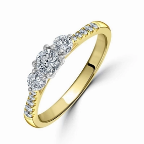 18ct Yellow Gold Round Brilliant Cut Diamond Trilogy Ring with Diamond Shoulders texture-diamond  