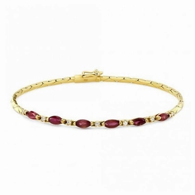 18ct Yellow gold Ruby & Diamond Bracelet texture-diamond  