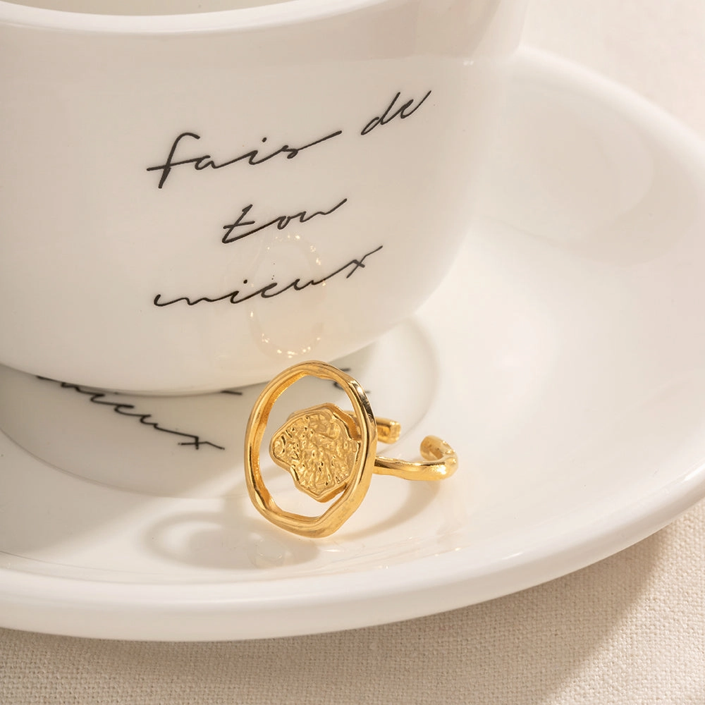 18K Gold-Plated Hollow-Carved Stainless Steel Ring