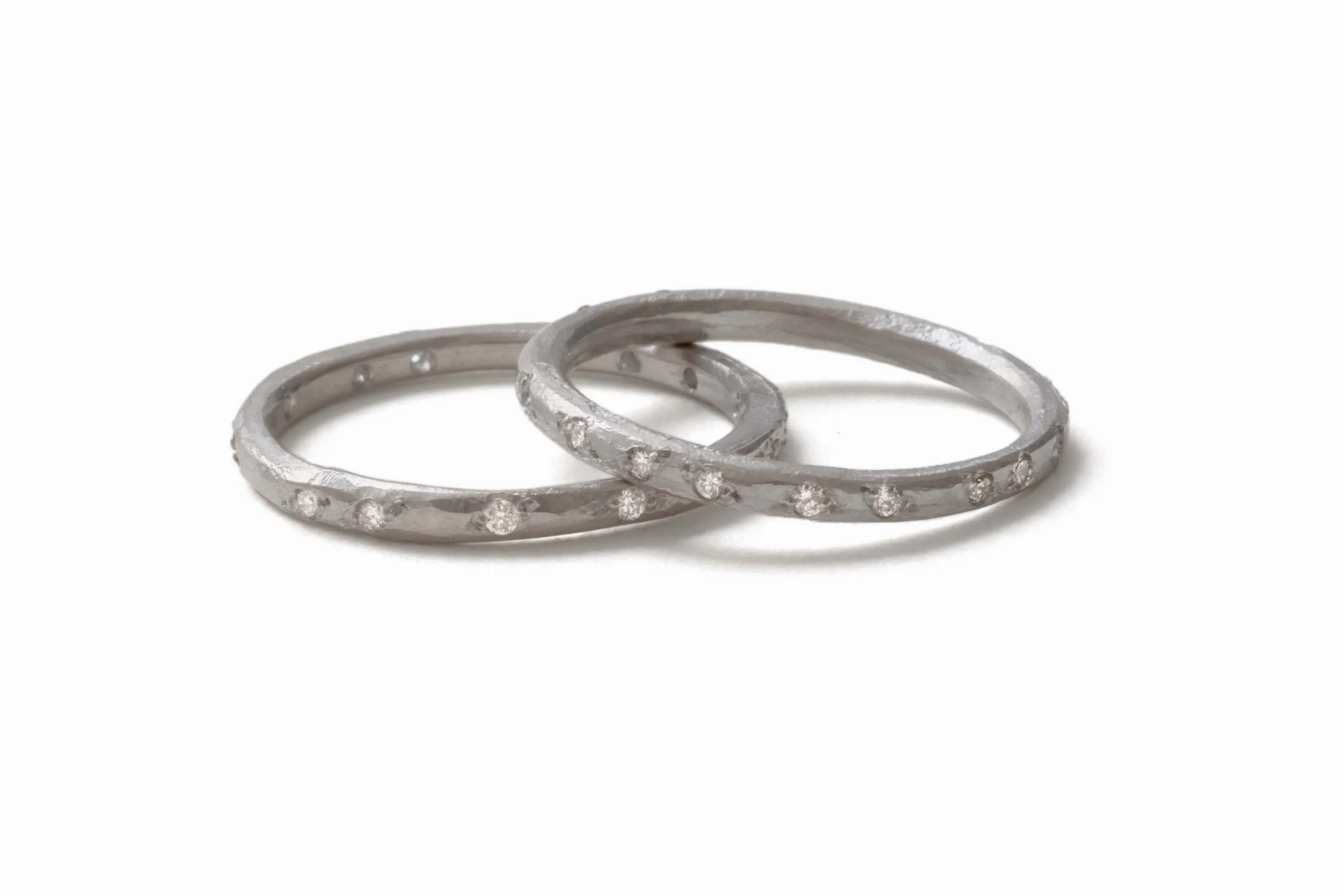 18k White Gold Diamond Wedding Band