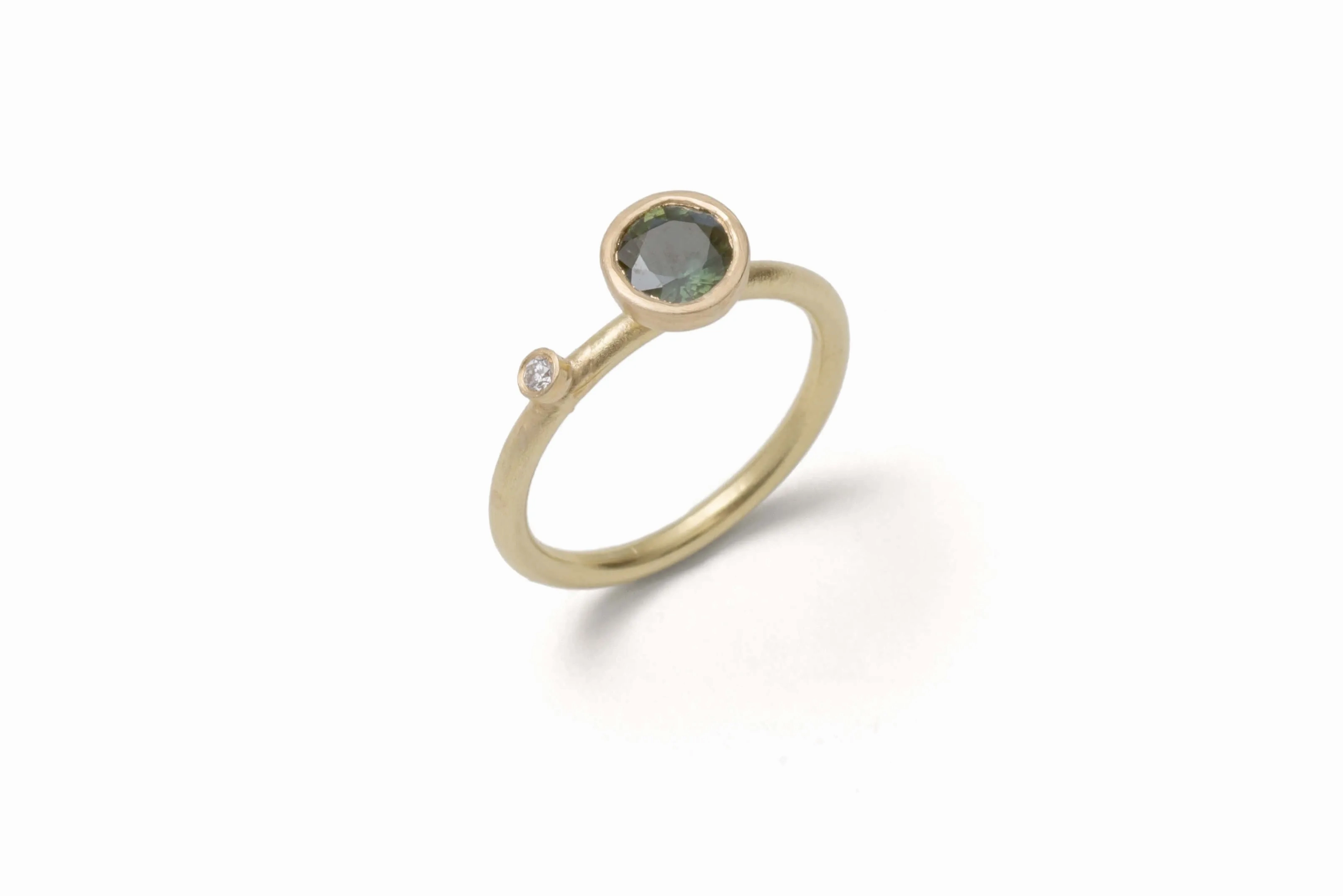 18k Yellow Gold Sapphire Diamond Engagement Ring
