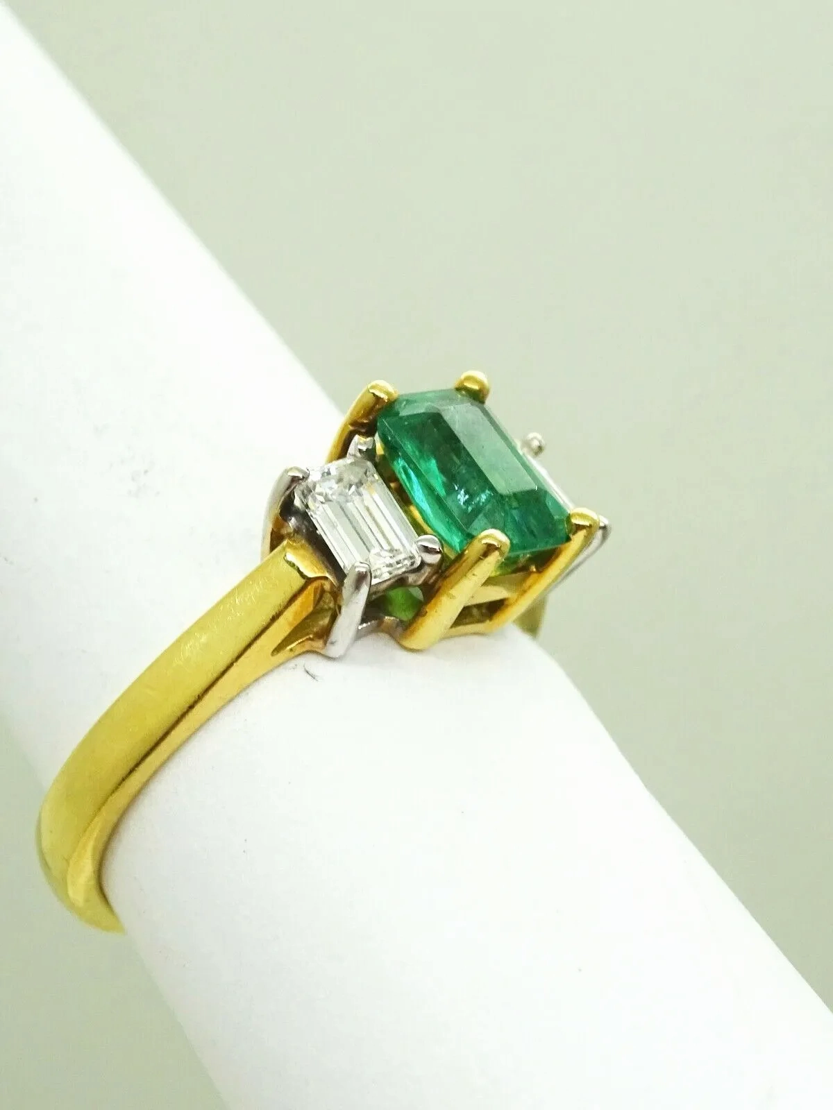 1.50ct tw Natural Emerald &amp; Diamond Accent 3-Stone Ring 18k Gold Size 7