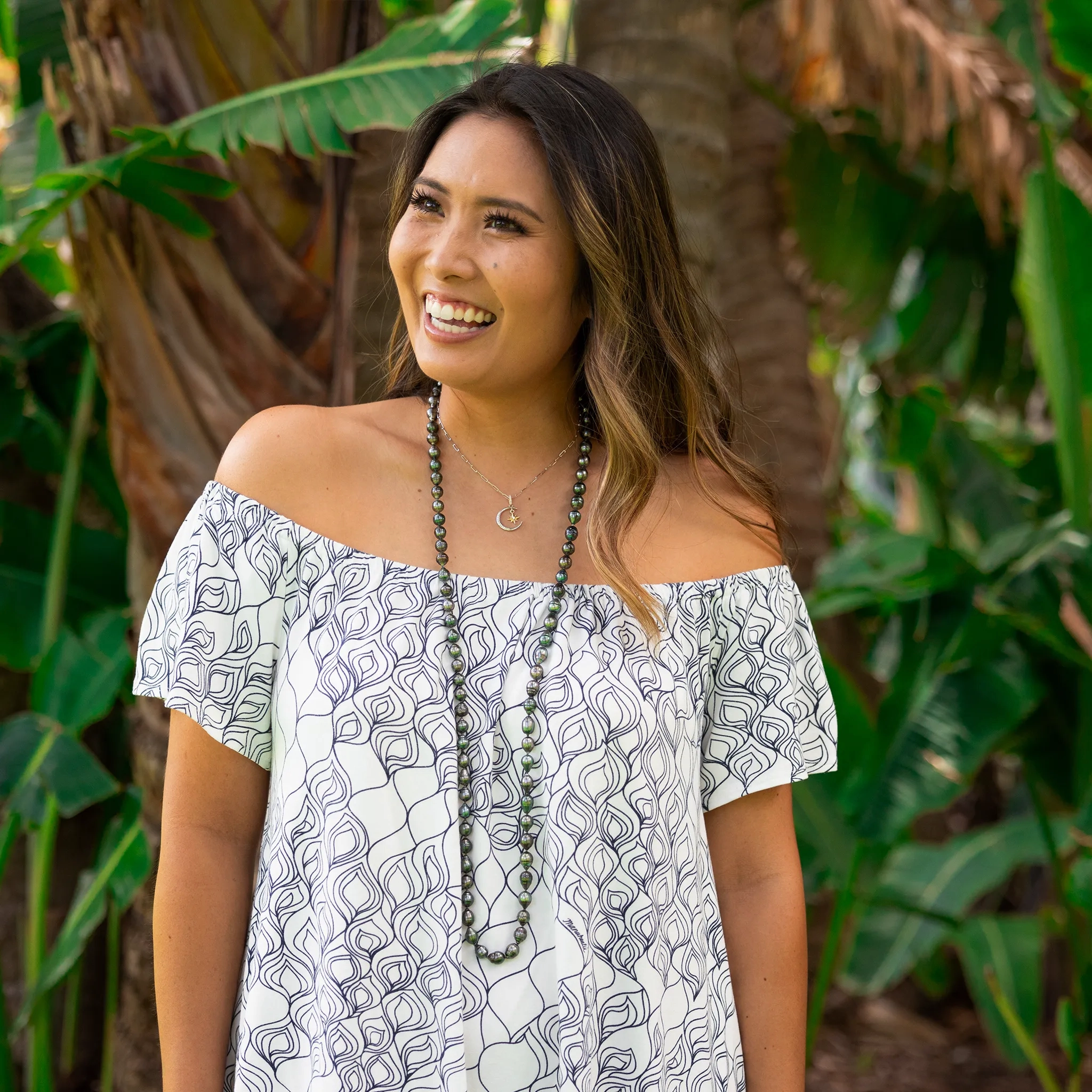 38-41&quot; Tahitian Black Pearl Strand - 8-10mm