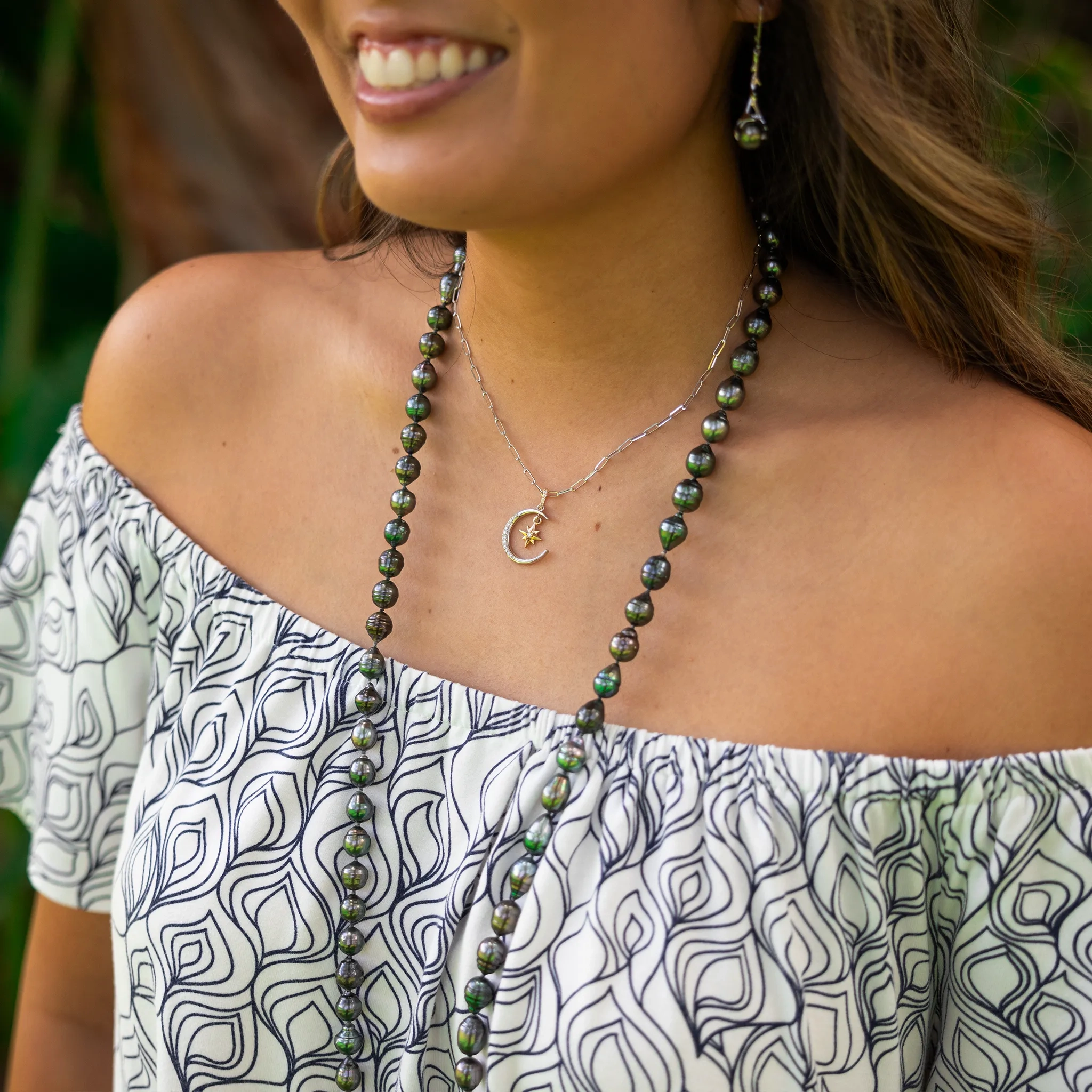 38-41&quot; Tahitian Black Pearl Strand - 8-10mm