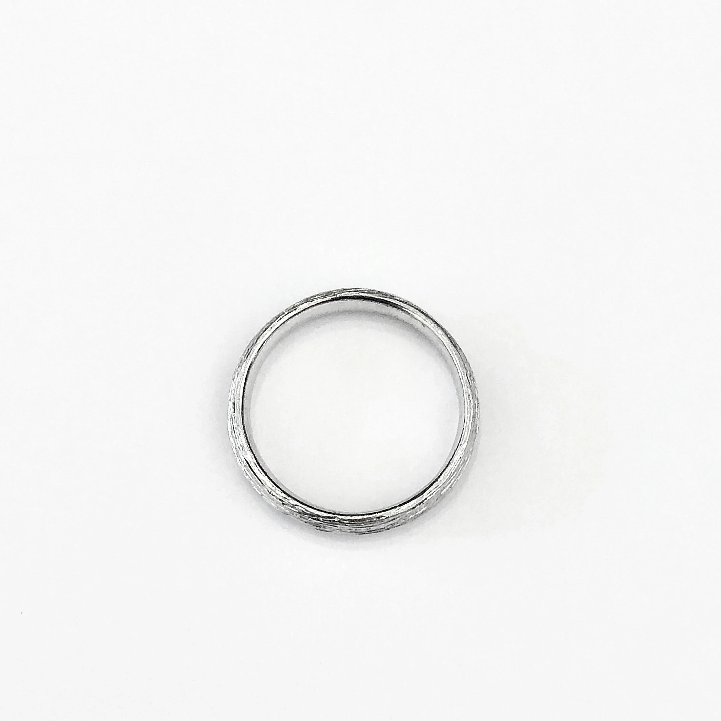 3 mm Half Round Band with Bark Texture