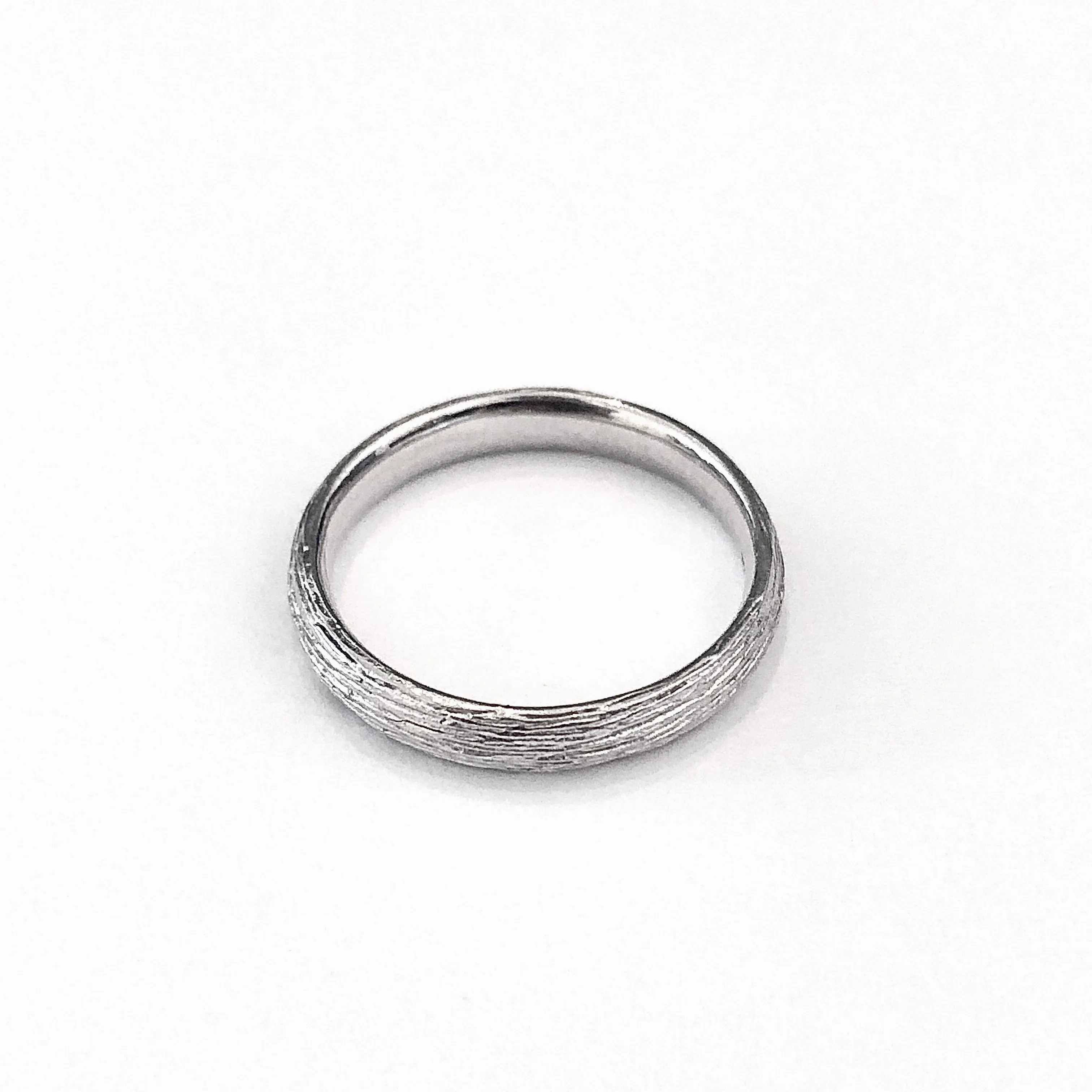 3 mm Half Round Band with Bark Texture