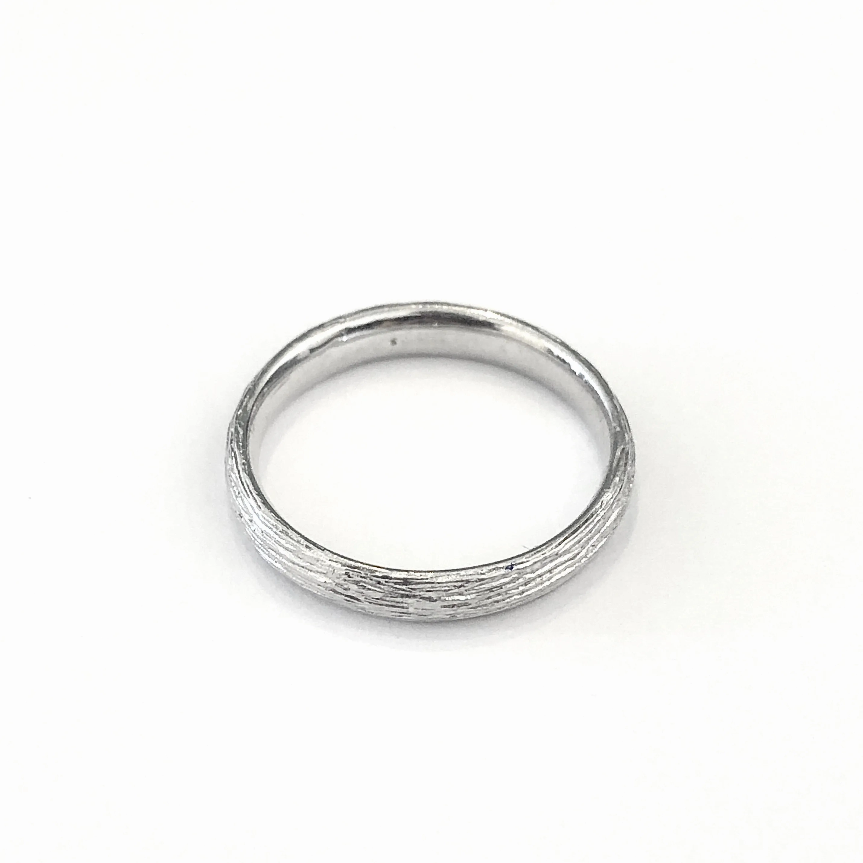3 mm Half Round Band with Bark Texture