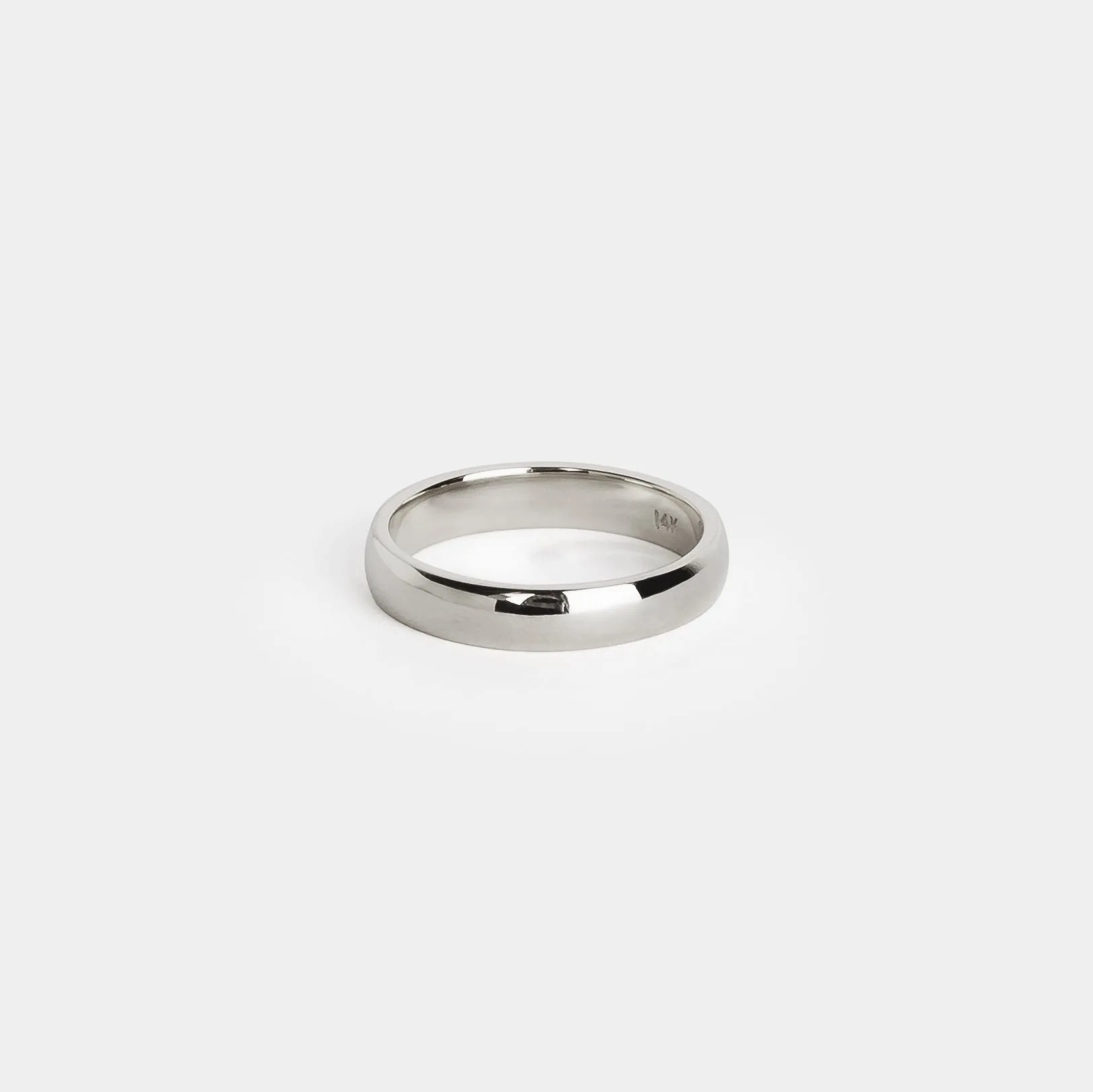4mm Domed Band in Gold