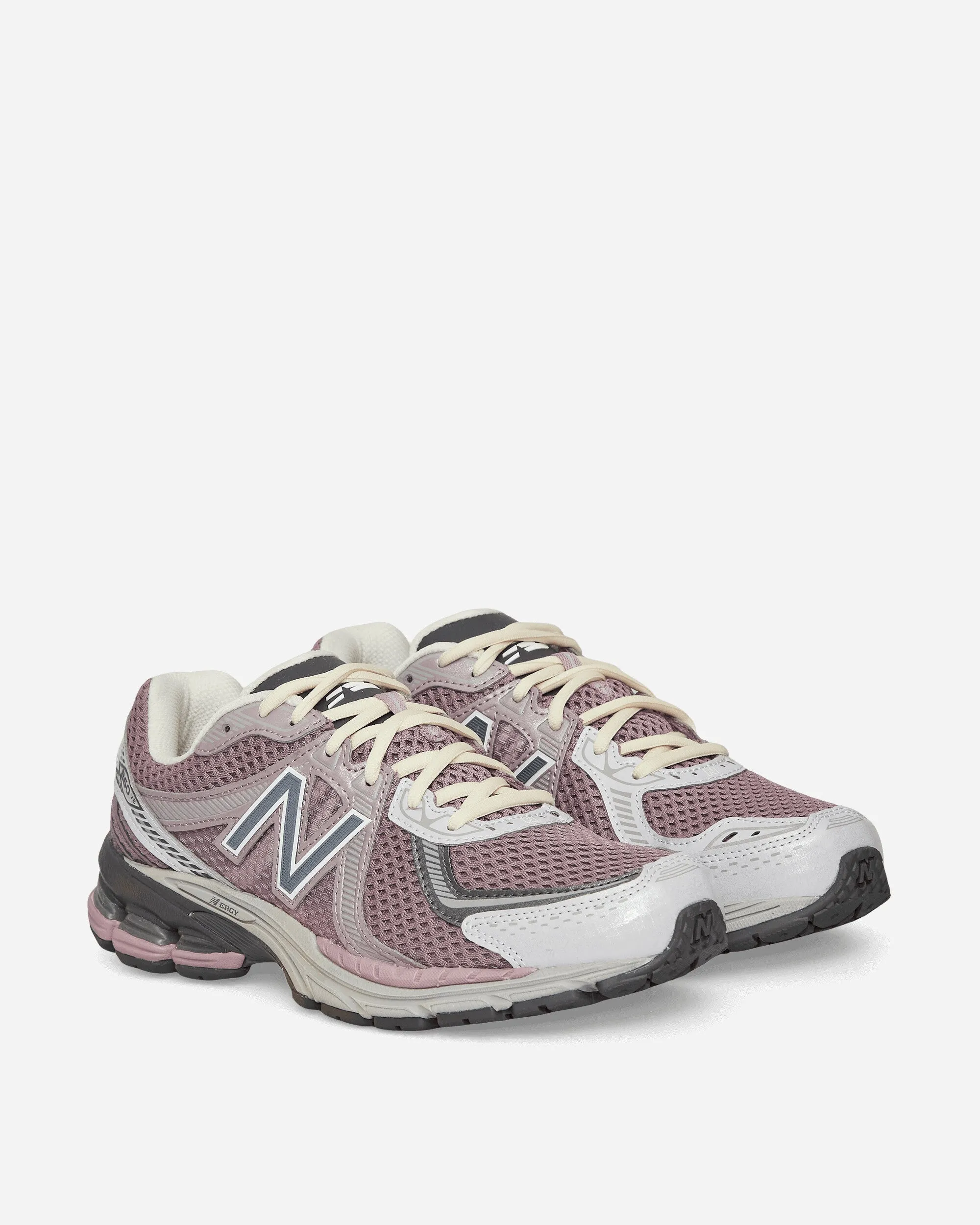 860v2 Sneakers Eiswein / Magnet / Regenwolke