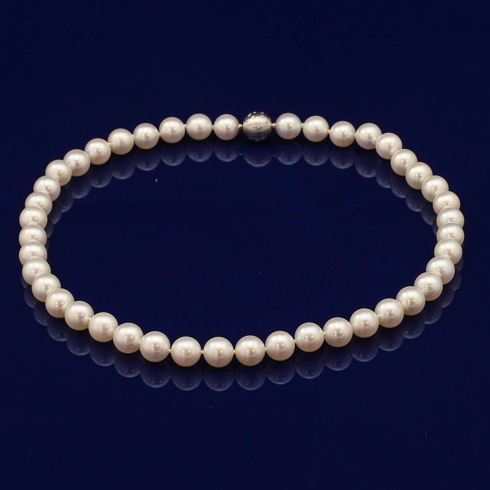 8.5-9mm Akoya Pearl Necklace with Diamond Vario Clasp texture-pearl  