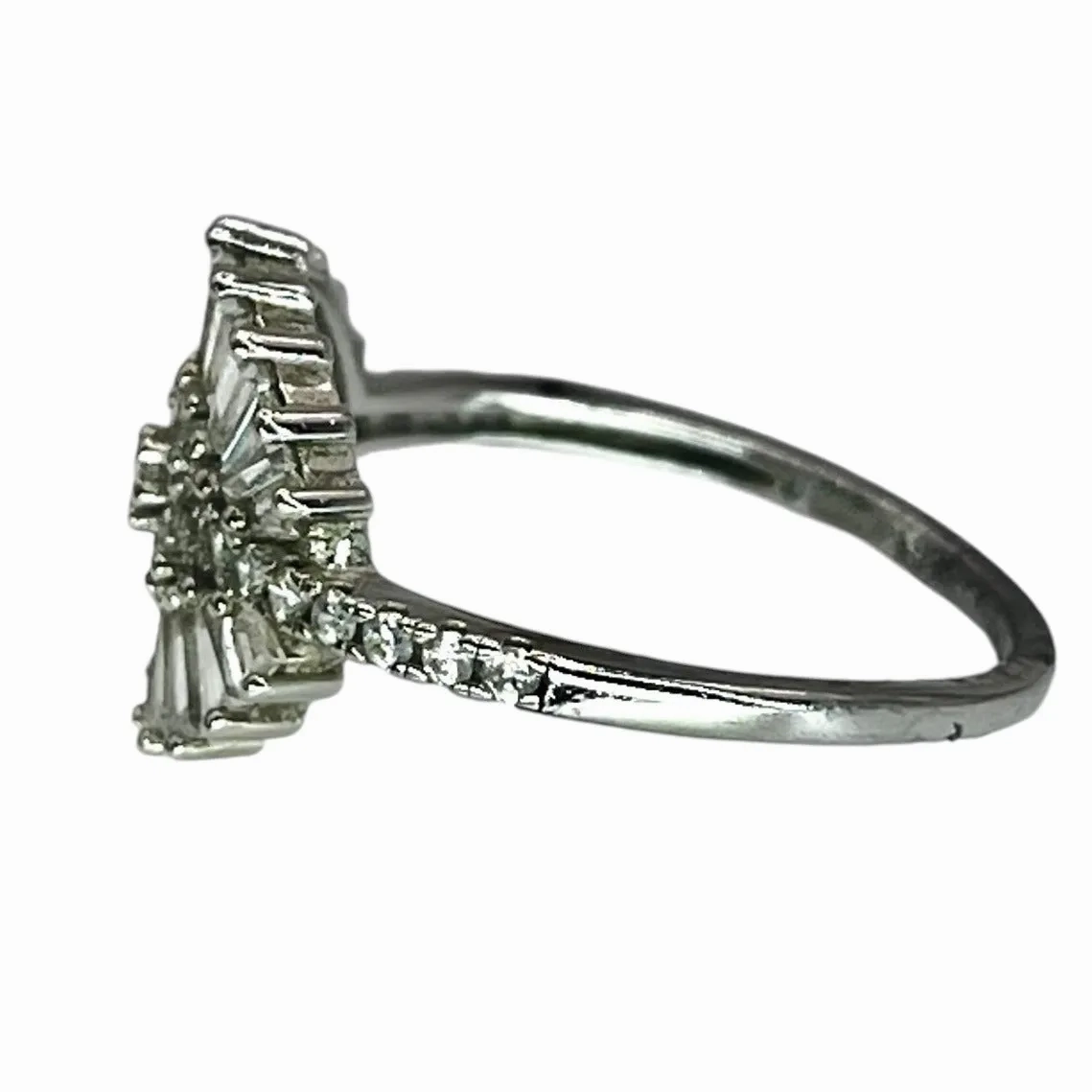 925 Sterling Silver Flower Ring Sz 7 Baguette and Round CZ Stones Prong Setting
