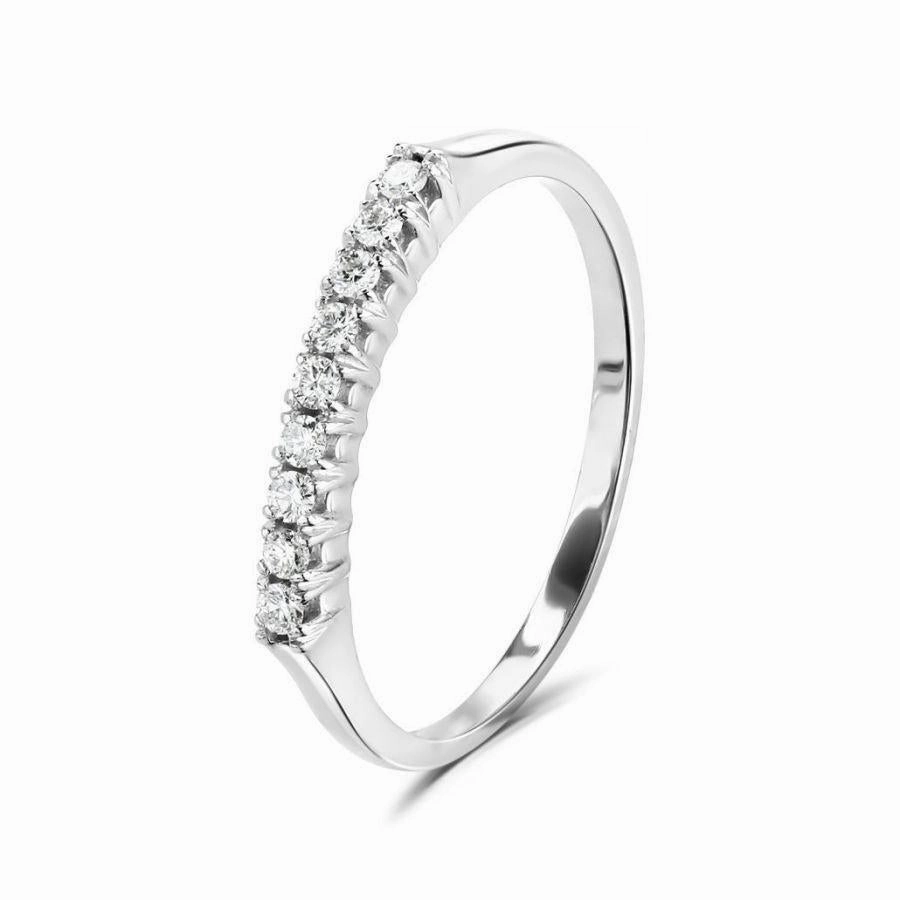 9ct White Gold 9-Stone Round Brilliant Cut Diamond Half Eternity Ring texture-diamond  