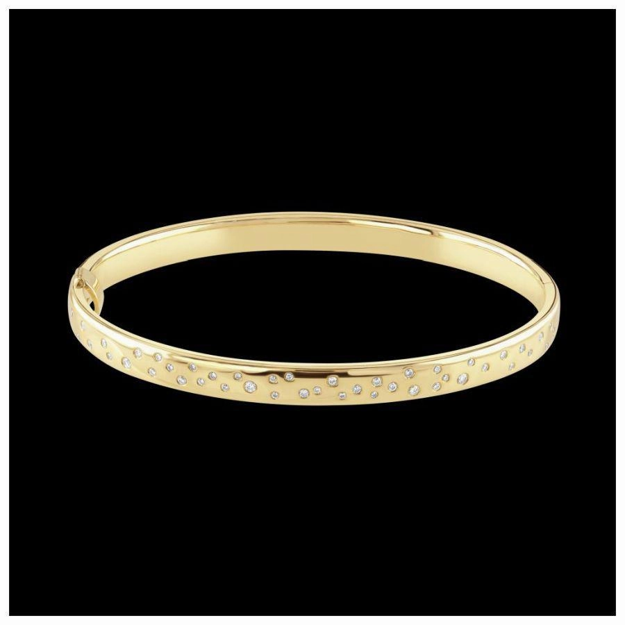 9ct Yellow Gold 45 Scattered Diam Bngl texture-diamond  