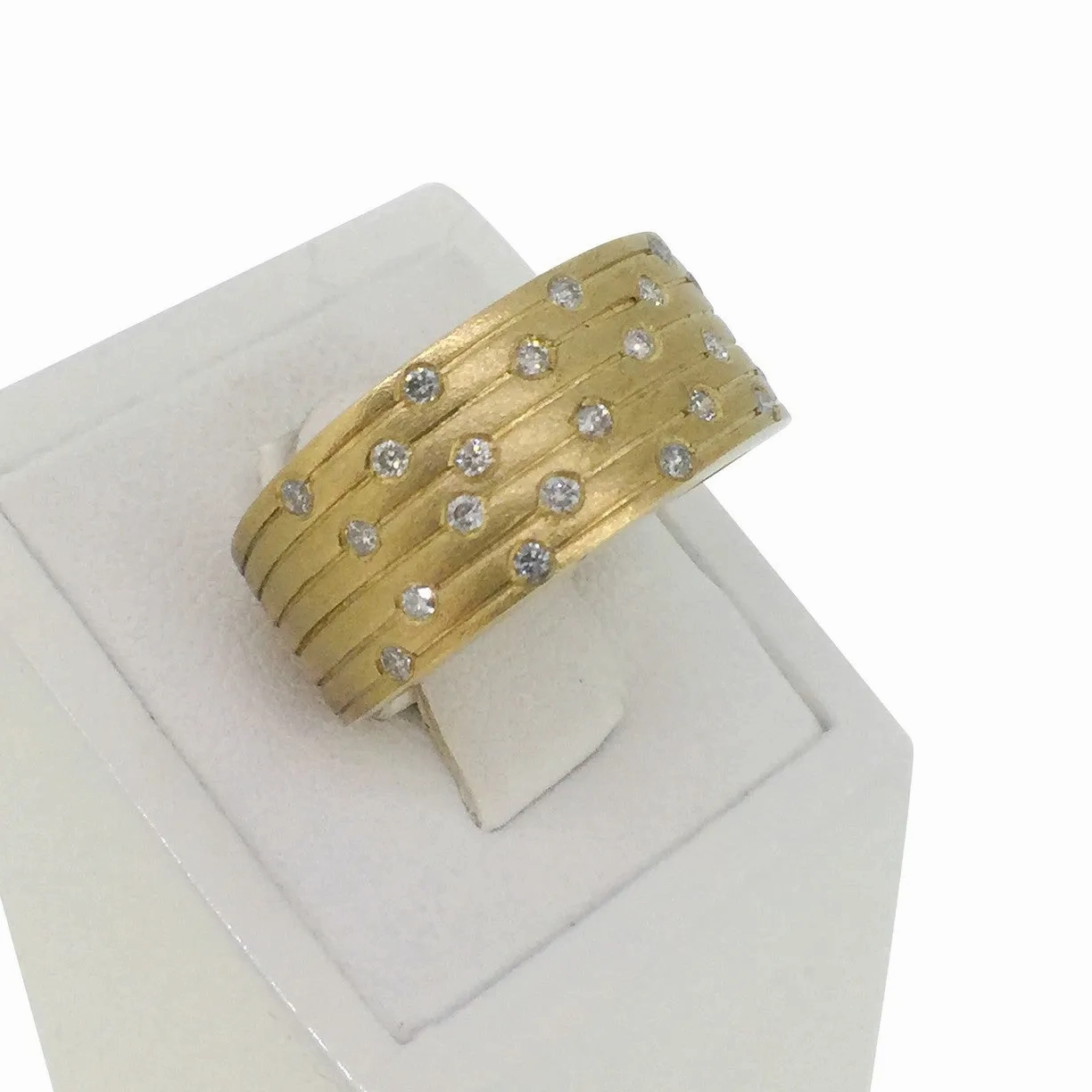 9ct Yellow Gold Diamond set Dress Ring