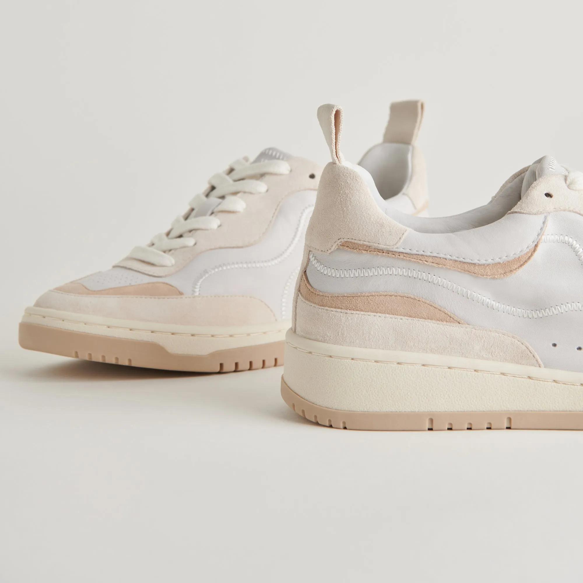 ADELLA SNEAKERS WEIßER DÜNENLEDER