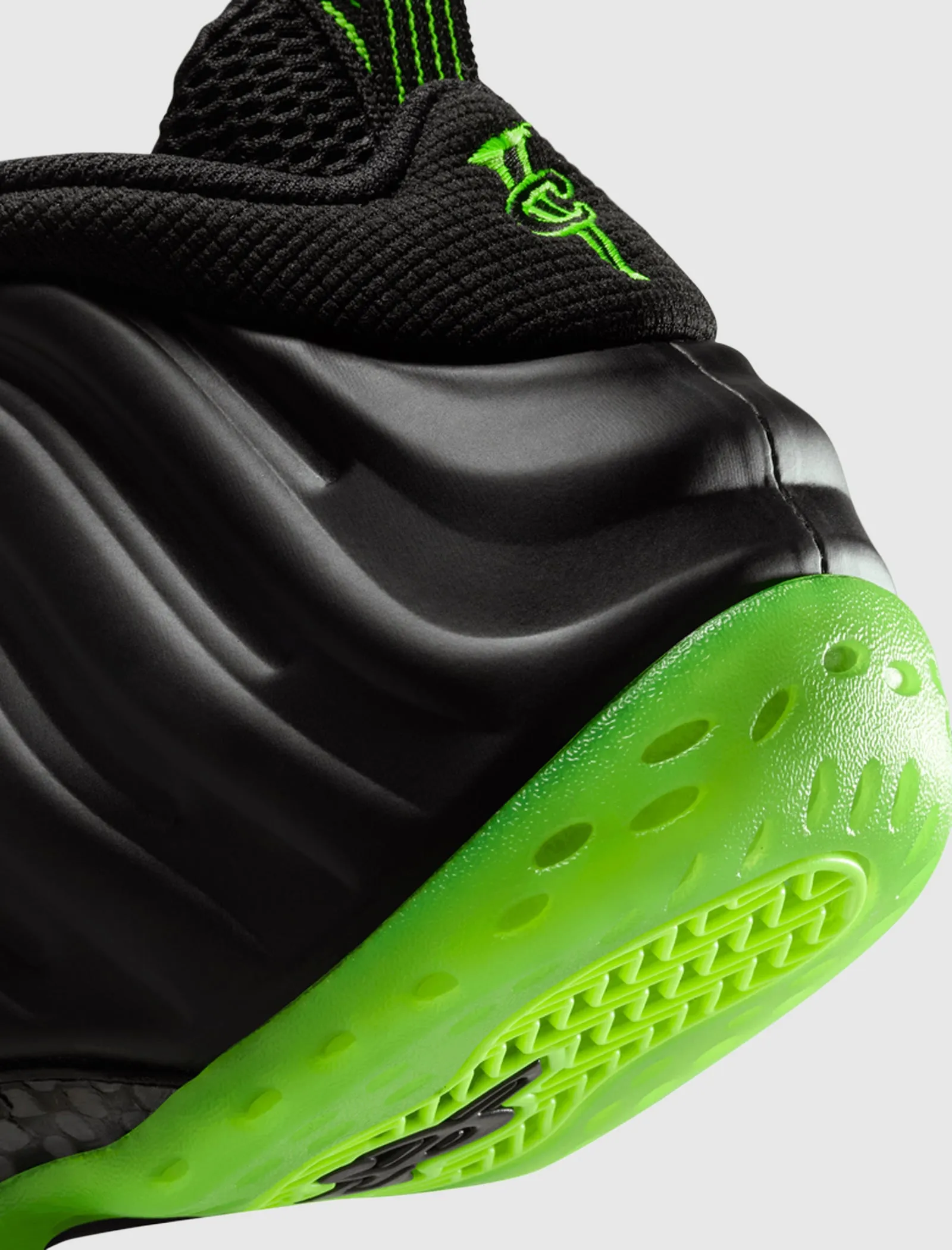 AIR FOAMPOSITE ONE 