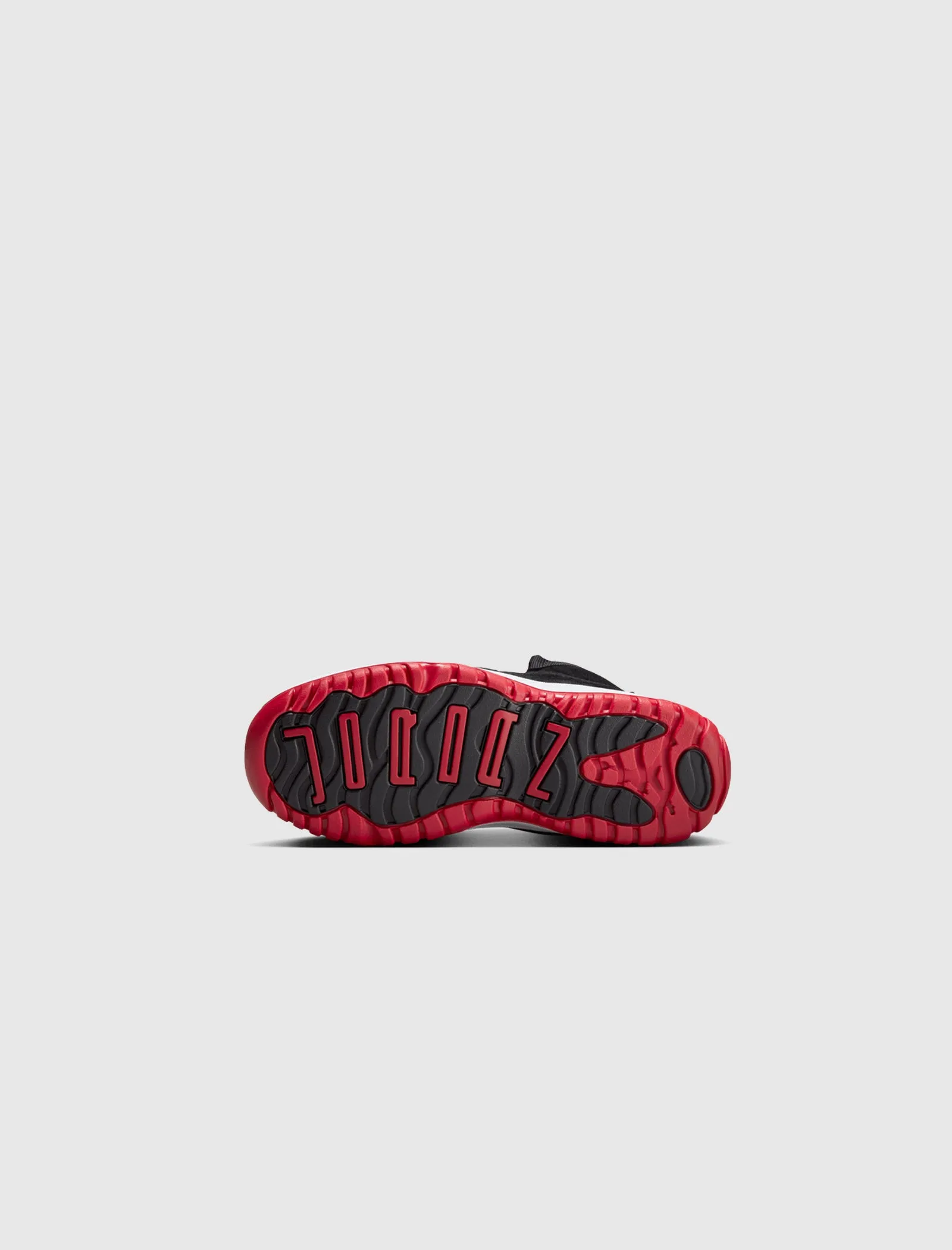 AIR JORDAN 11 