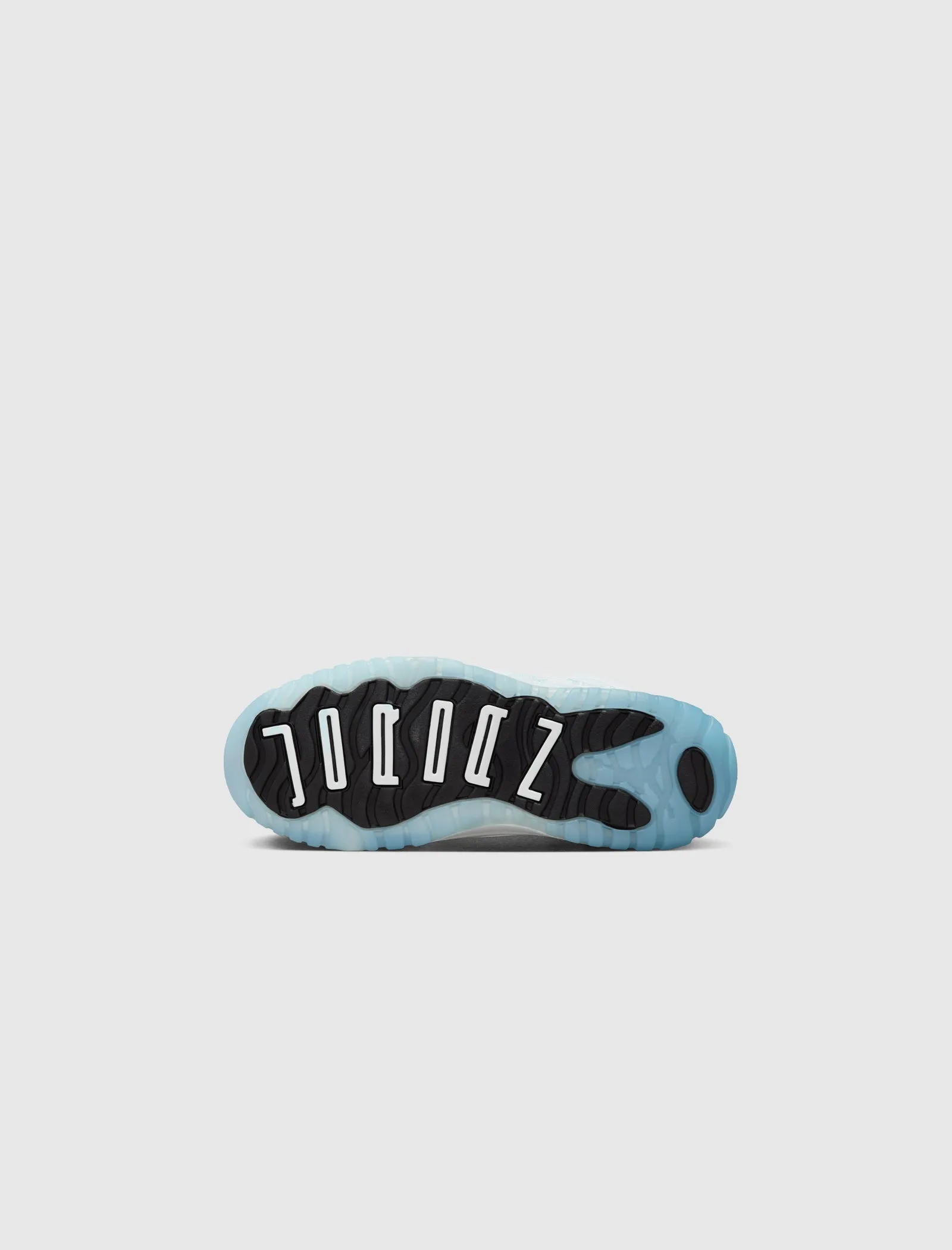 AIR JORDAN 11 RETRO 