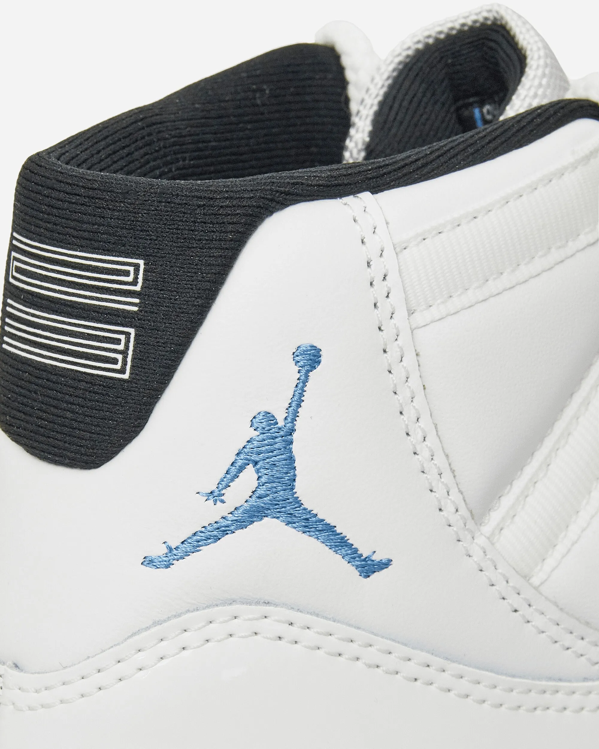 Air Jordan 11 Sneakers Legendärer Blauton